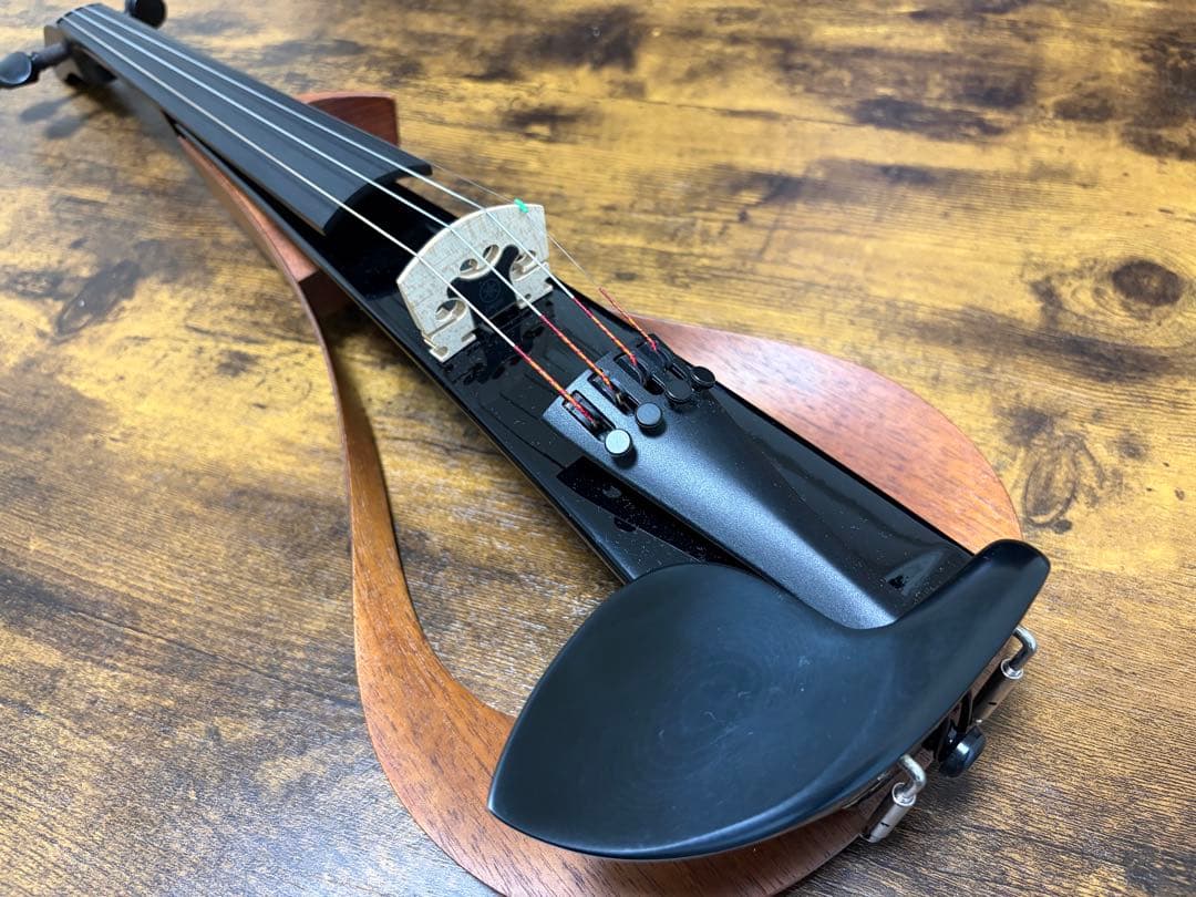 【超美麗】YAMAHA YEV104 エレクトリックバイオリン