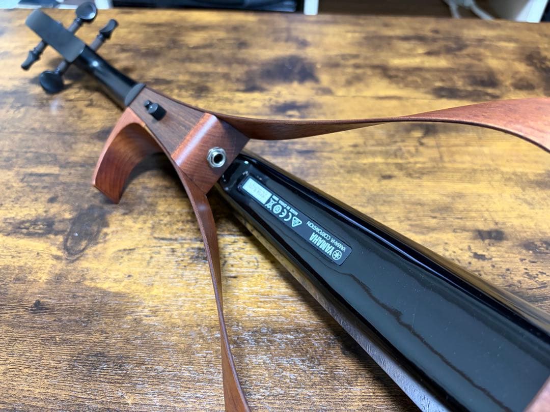 【超美麗】YAMAHA YEV104 エレクトリックバイオリン