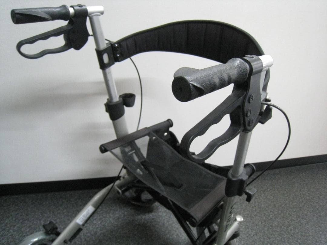 ナブテスコ　CONPAL 抑速ブレーキ付き歩行車 歩行器 シルバーカー ⑦