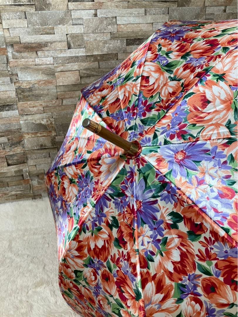 Christian Dior クリスチャンディオール　長袖　赤　花柄