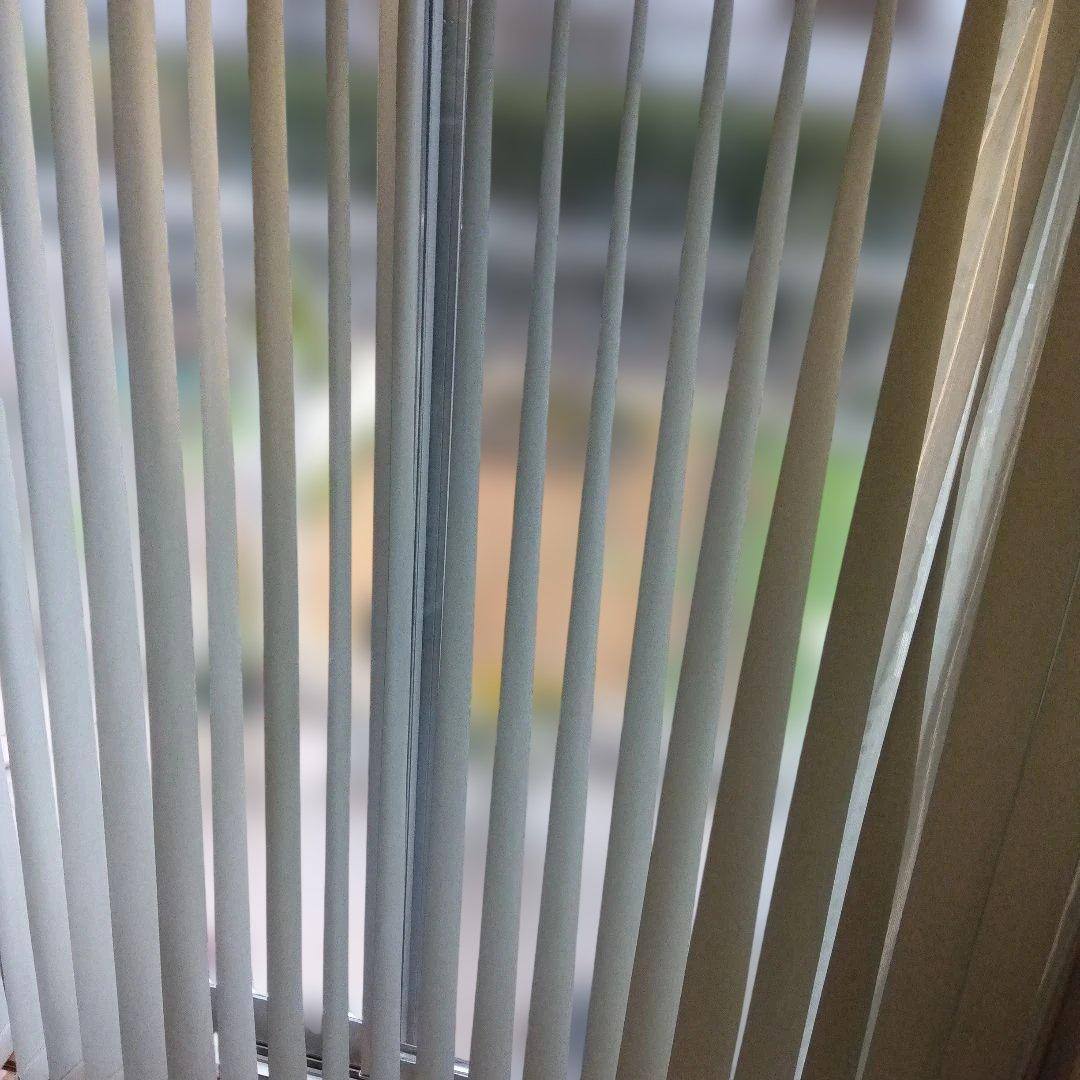 タチカワブラインドカーテン　ライトグレー 縦型　サイズ1830✕1850