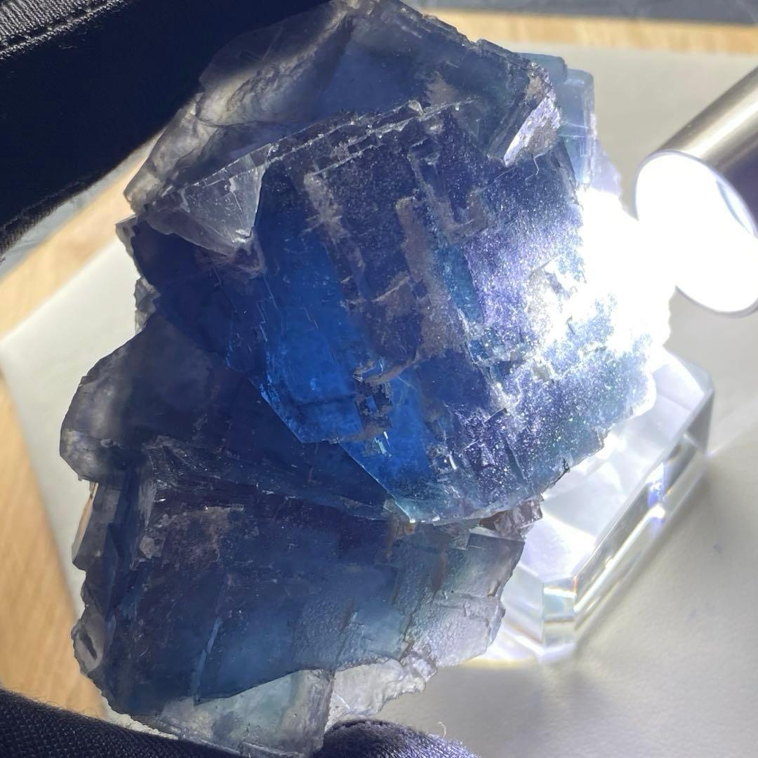 最高品質❣️シャンファーリン産/ディープブルーフローライトクラスター(212g)