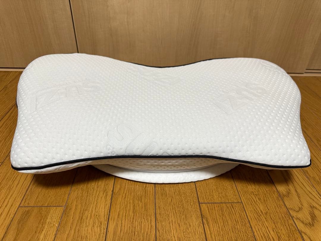 Nelture SU-ZI 横寝枕 MUGON