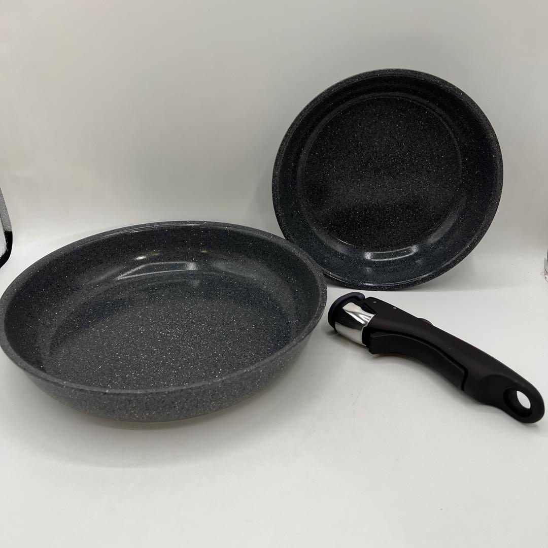 未使用　バッラリーニ ヴィンチ セラミックフライパン 20／26cm 取っ手付き
