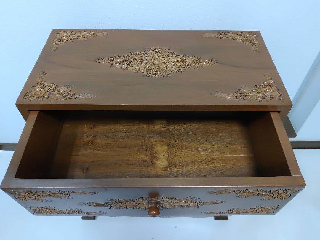 彫刻家具 木彫りチェスト