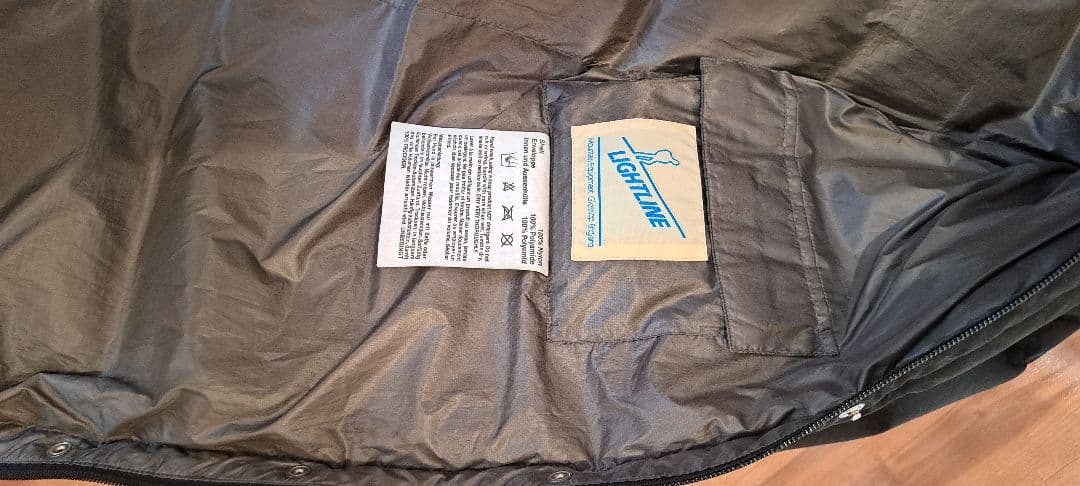 最終)　美品　Mountain Equipment ブラックダウンジャケット