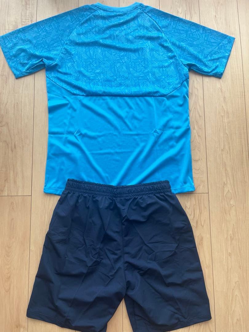 日本未入荷 完売品 グレミオ　トレーニング 上下 セット インポート M