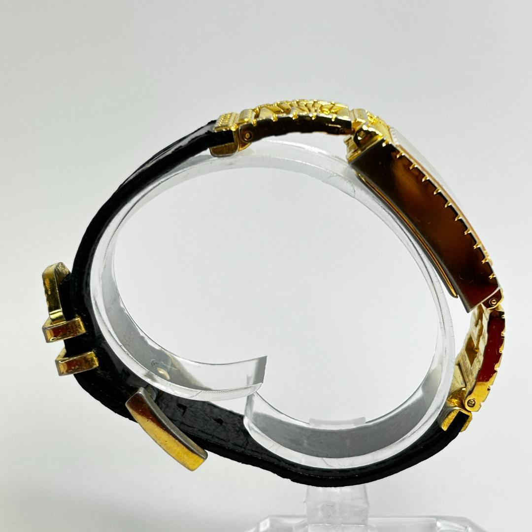 【稼働】VERSACE ヴェルサーチ メデューサ ホワイト/ゴールド文字盤