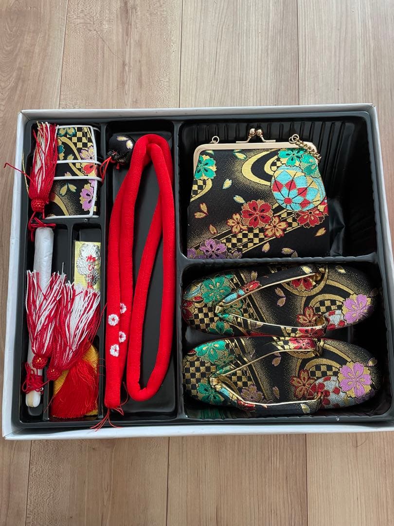 七五三 帯　バッグ　草履セット　黒　花柄