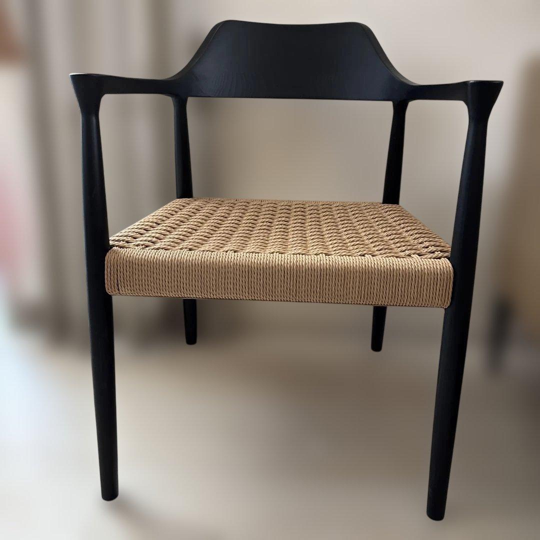 関家具　ロジャーIII ペーパーコードダイニングチェア　ブラック