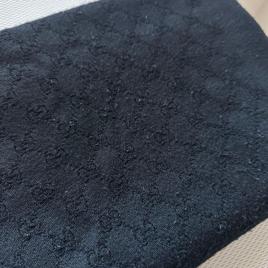 【正規保証です】GUCCI ロゴマフラー　ブラック