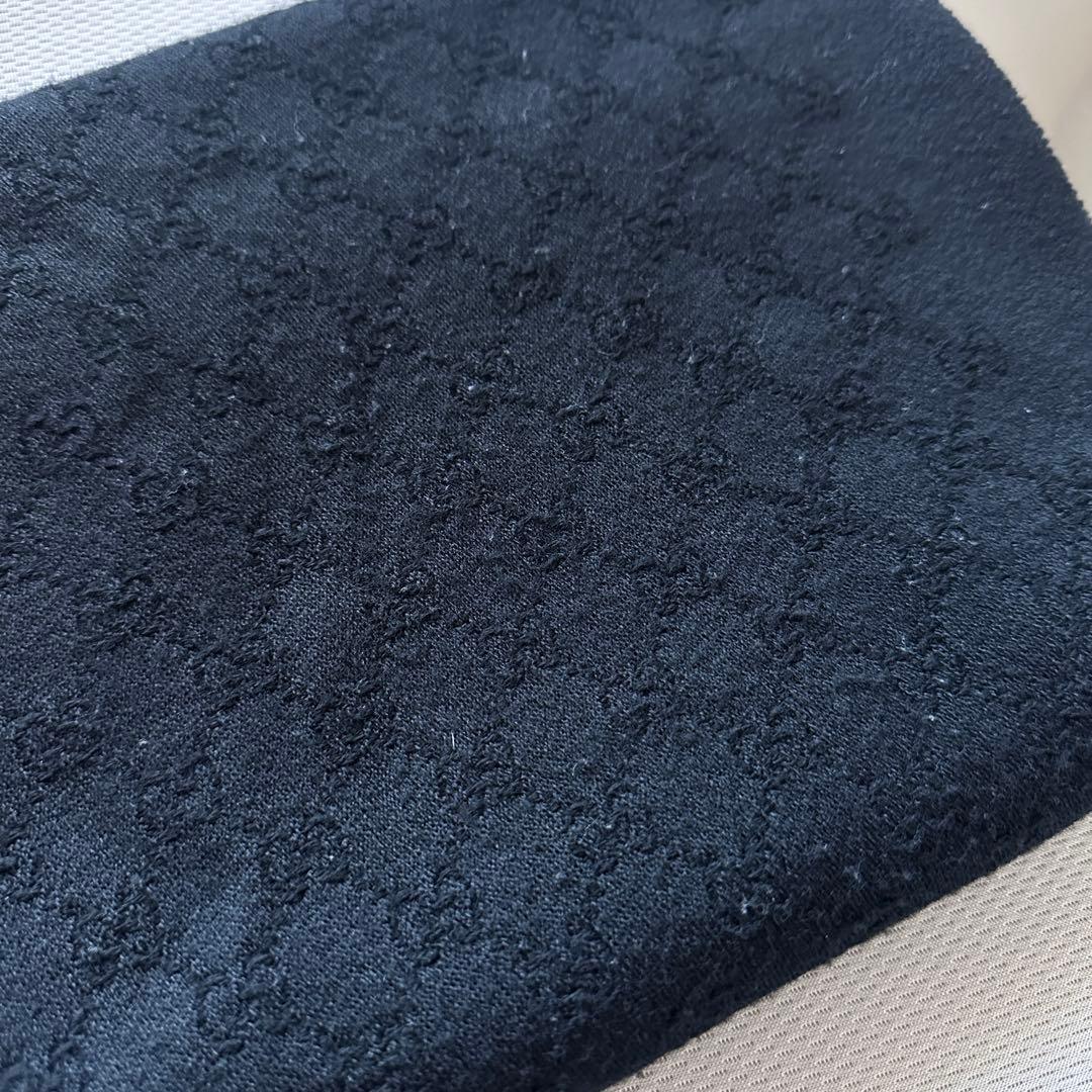 【正規保証です】GUCCI ロゴマフラー　ブラック