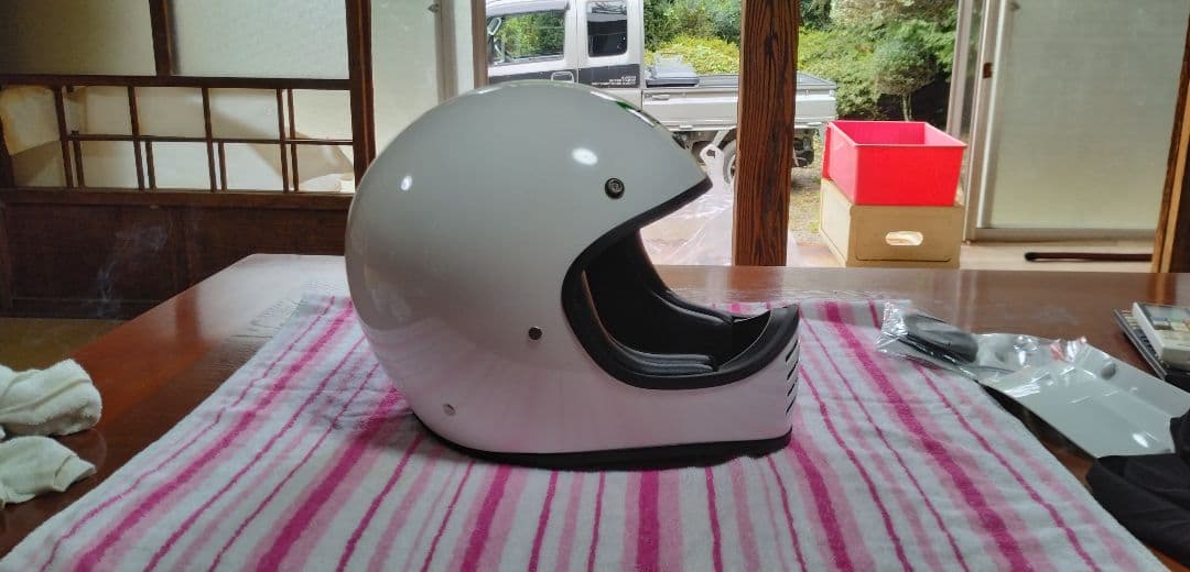 AGVヘルメット、X101ホワイト、XL（61〜62）アジアンフィット、送料込み