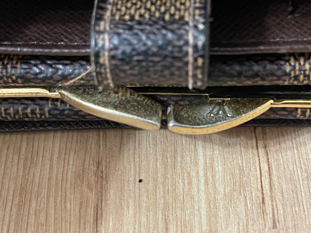 ルイヴィトン　ダミエ　二つ折り　がま口　財布