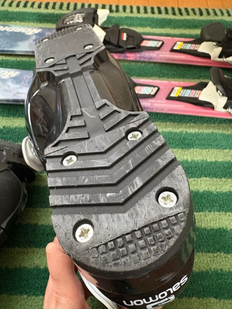 子供スキー3点セットNordica スキー板 Salomon ブーツ ポール