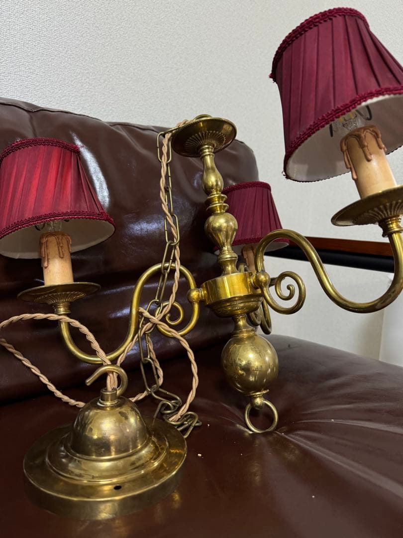 シャンデリア 3灯 赤 金