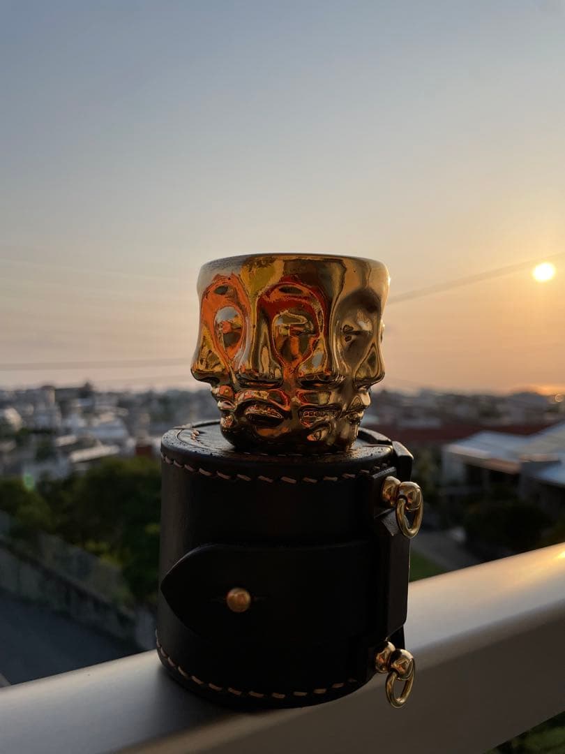 明日の朝まで特別価格。今村能章作　金色グラス専用ケース付き