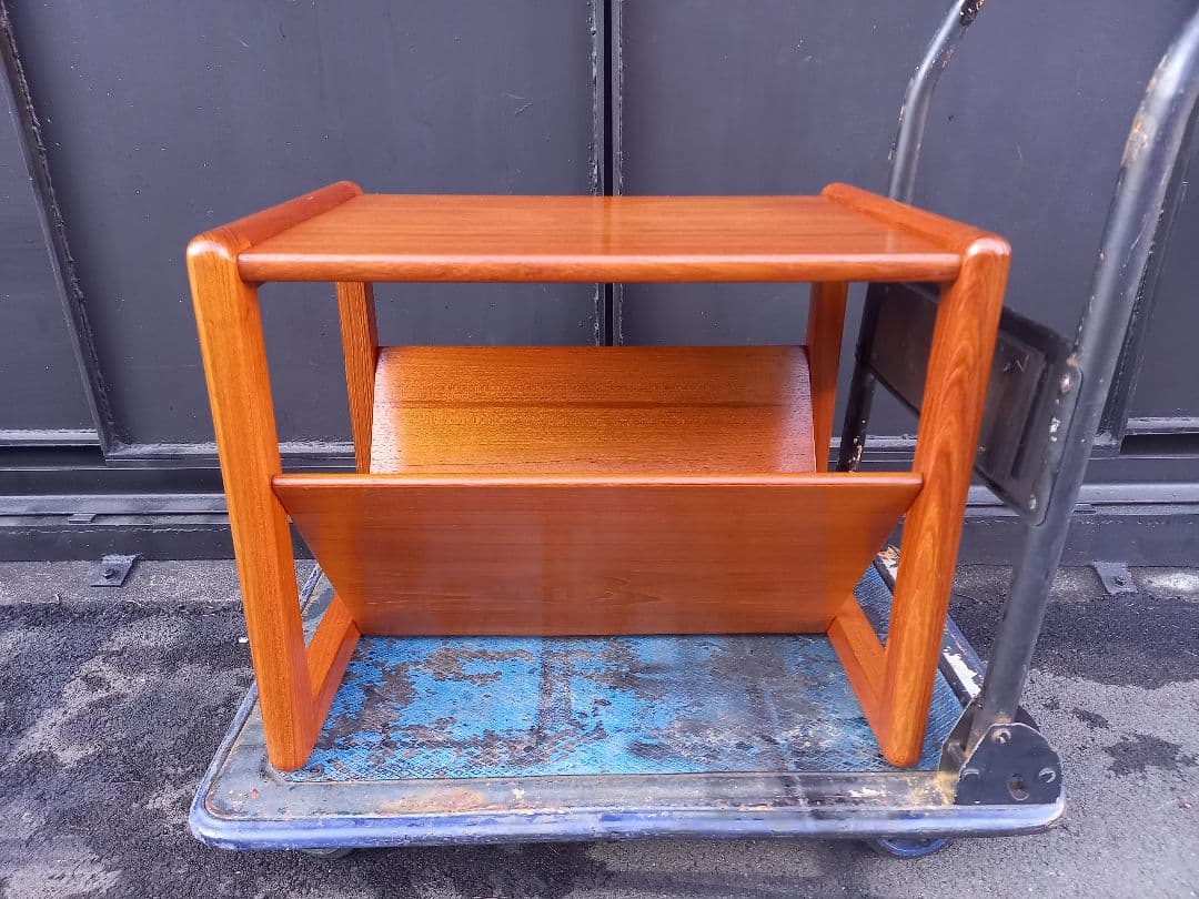 北欧　モダン　デンマーク　アクセル　キアスゴー　サイド　テーブル　ワゴン