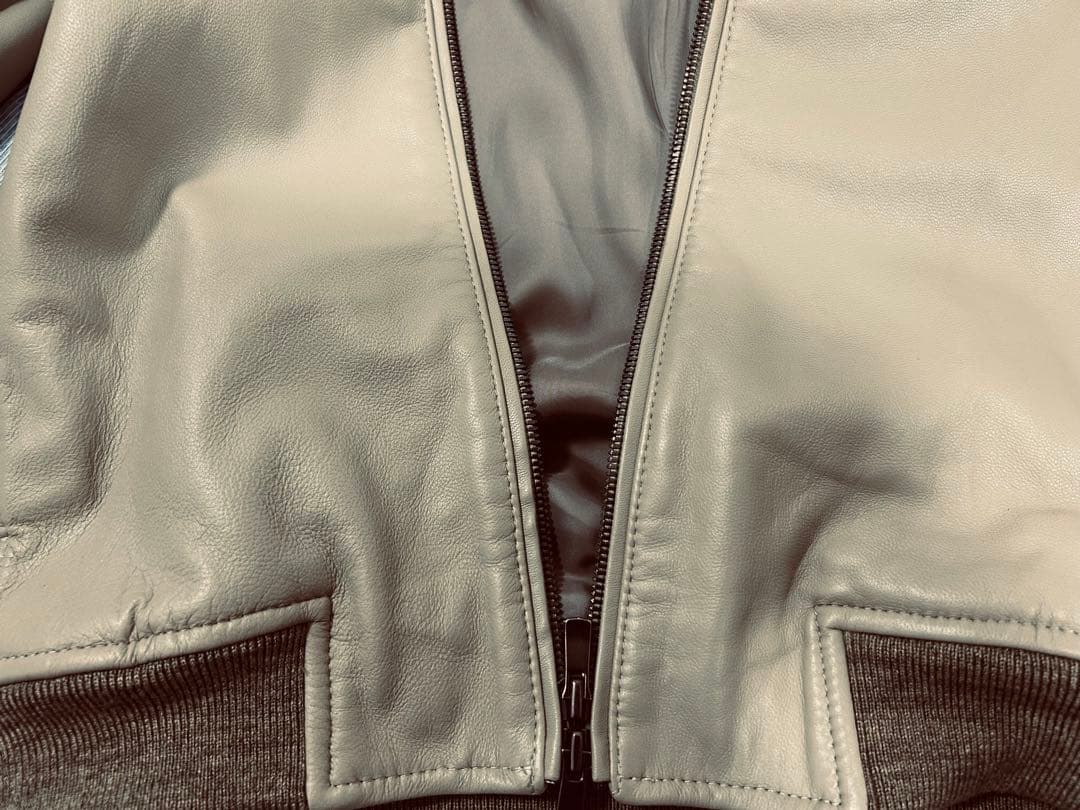 Theory ベージュ　フード付きレザーブルゾン　ラムレザー