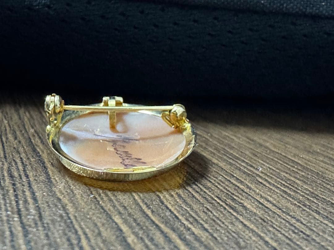 w*o様 ヴィンテージ　シェルカメオ　ペンダント　ブローチ　ゴールド　K18 7