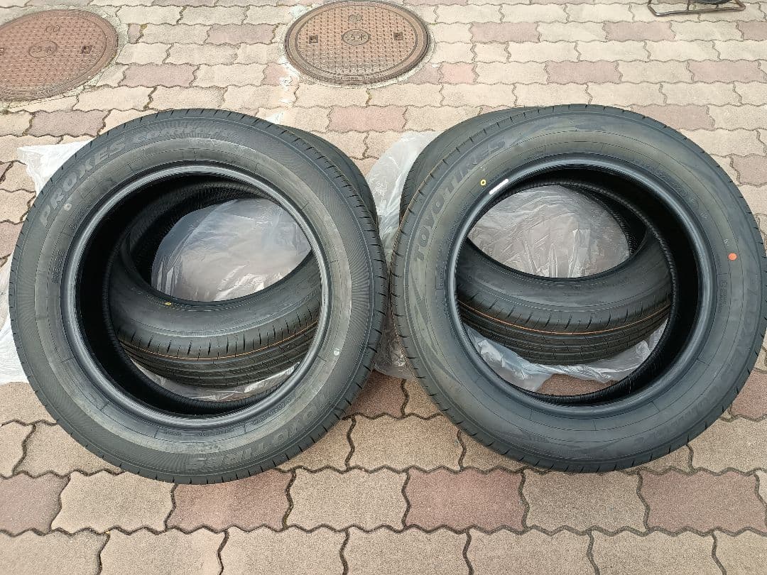 新車外しTOYO TIRES 18インチ スポーツタイヤ 4本セット