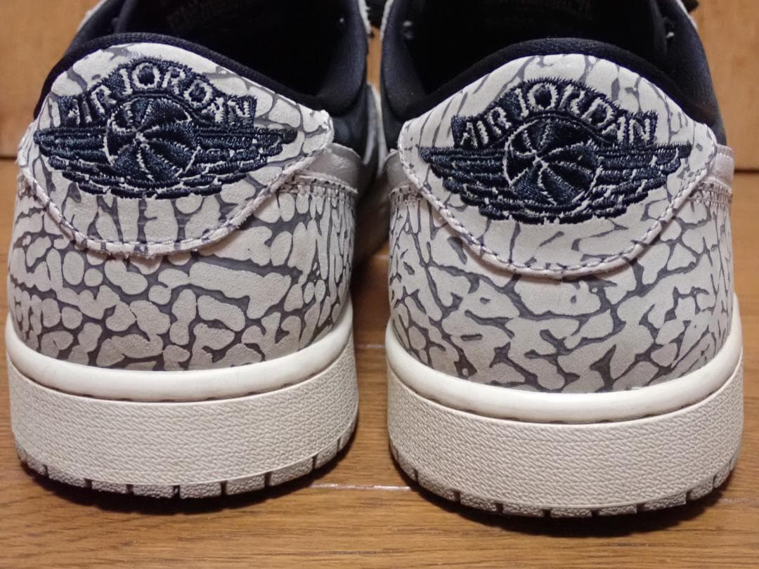 【美品】Nike Air Jordan 1 Retro Low ブラックセメント