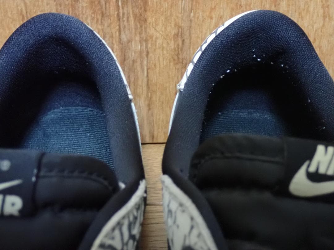 【美品】Nike Air Jordan 1 Retro Low ブラックセメント