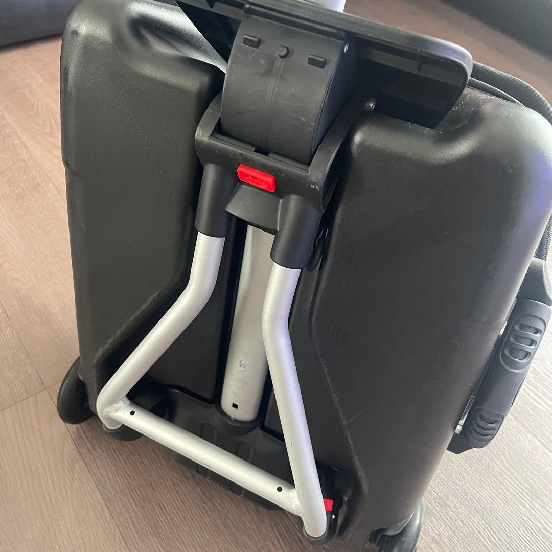 Q-BOX 乗れるキャリーケース　スーツケース　ケース拡張機能付　キャリーカート