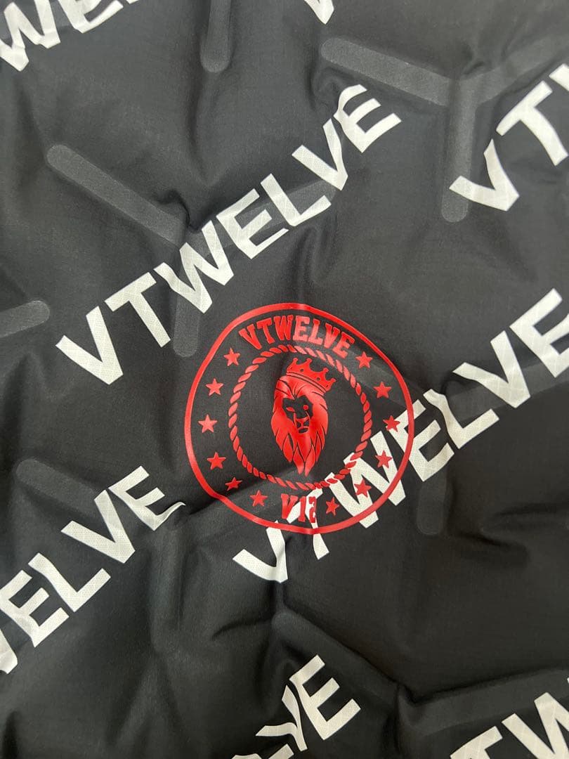 V12ゴルフ　ベスト XL ヴィトゥエルブ　エアーベスト　ブラック