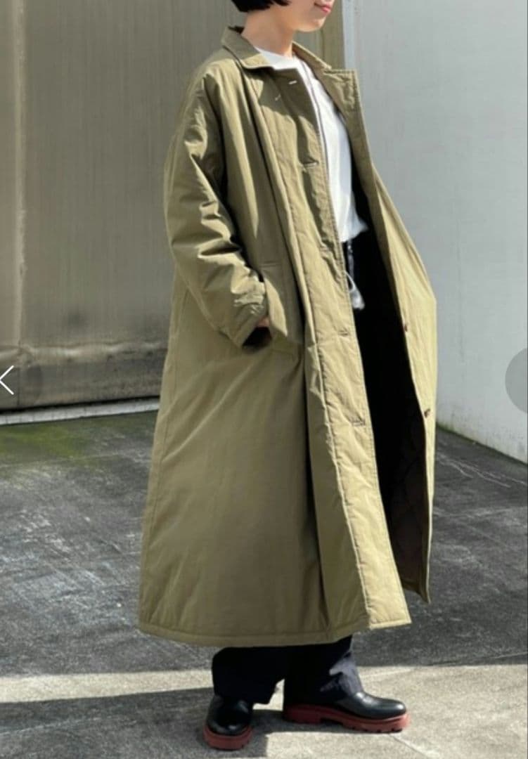 美品 ビアズリー シンプルビックコート カーキ