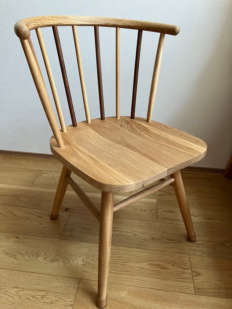 アデペシュ　ハーフラウンドチェア　オーク　ウォルナット　木製　チェア