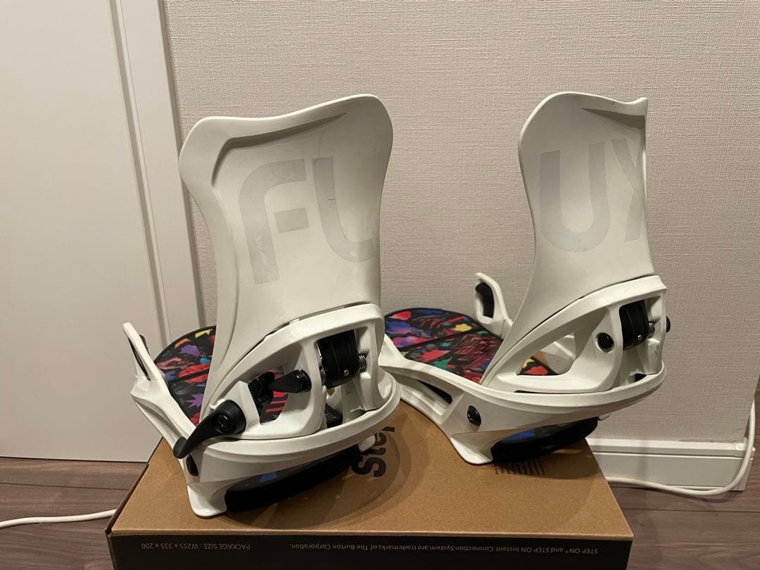 【24-25】FLUX Step on スノーボード ビンディング M ホワイト