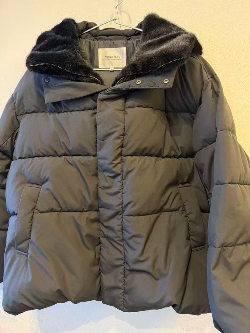 Arpege story ファーフード付きMINOTECH中綿コート ブラック