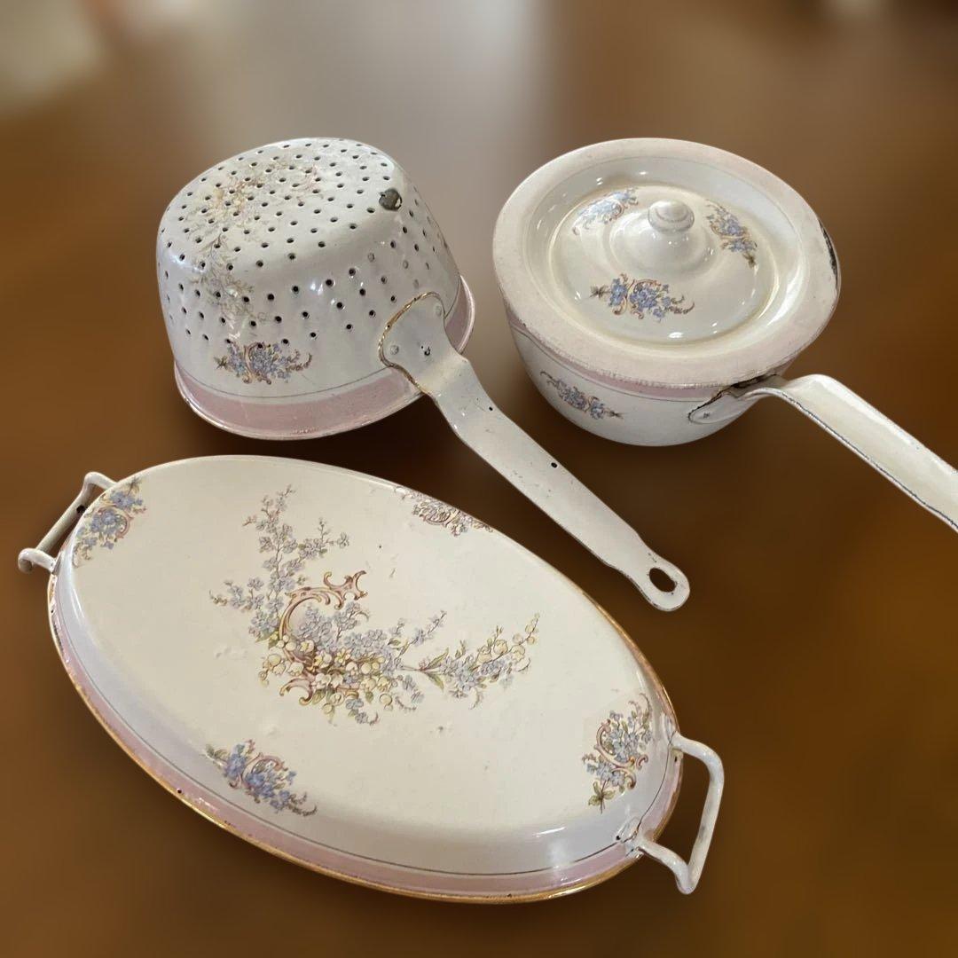 フランスアンティークホーロー