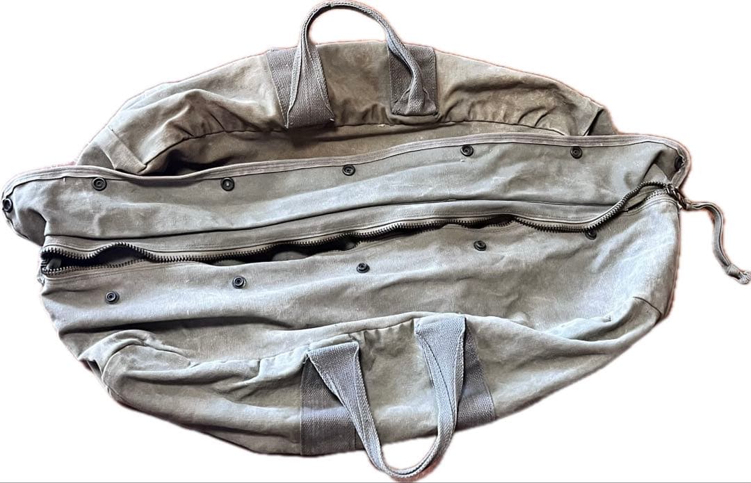 し*ゅ様 米軍放出品　フライヤーズキットバッグ