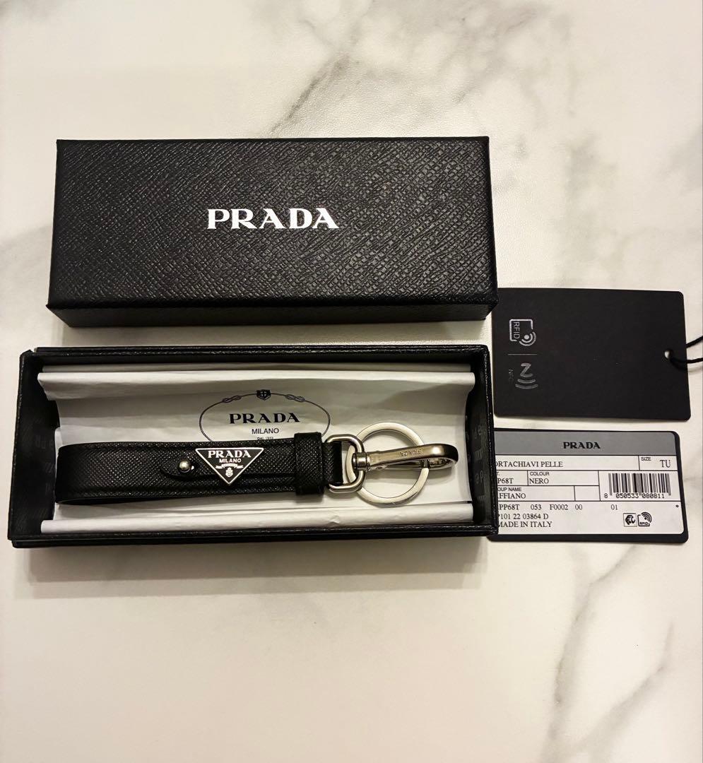 【美品】PRADA キーホルダー　キーリング　黒