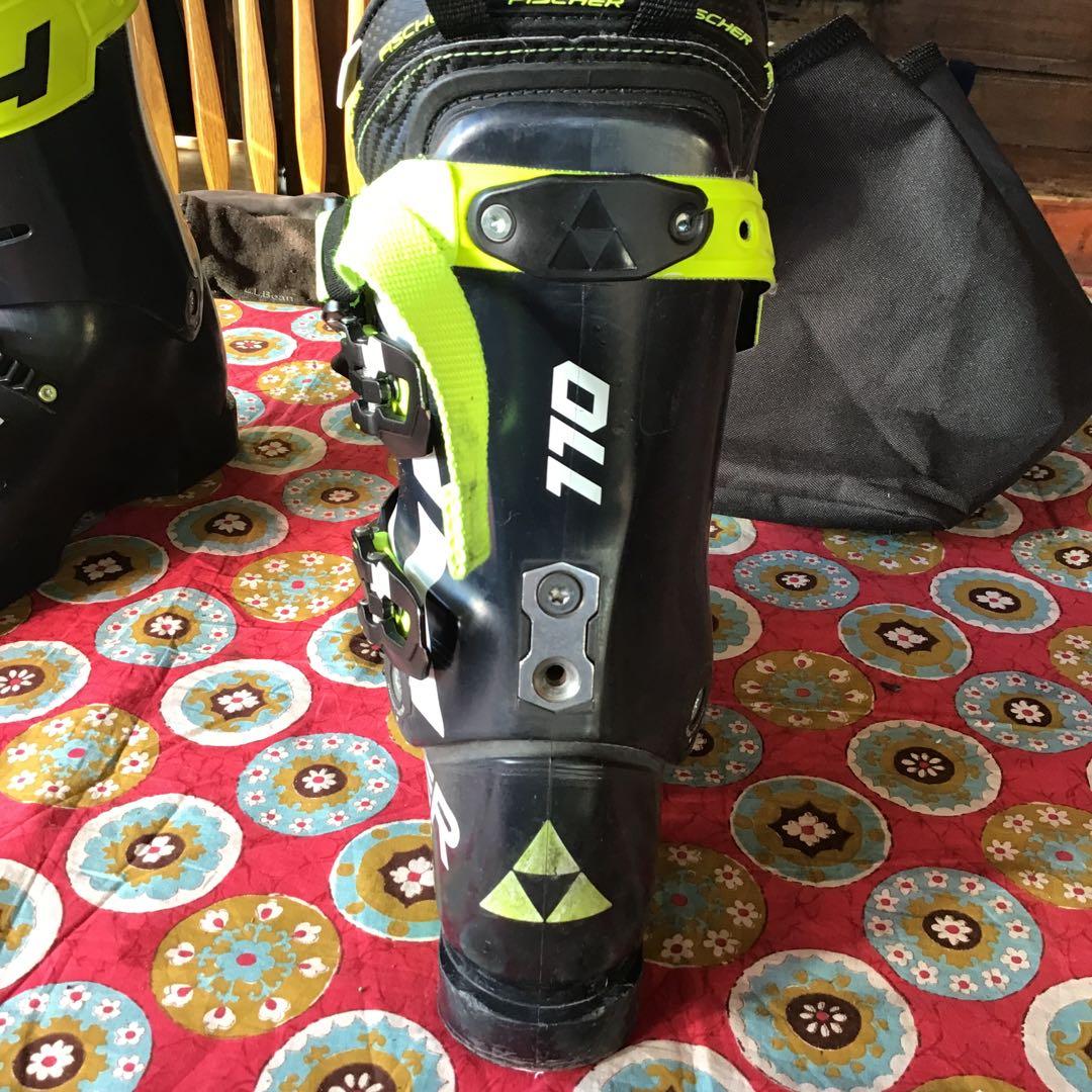 FISCHER RC4 Curv スキーブーツ　フィッシャー　靴 110