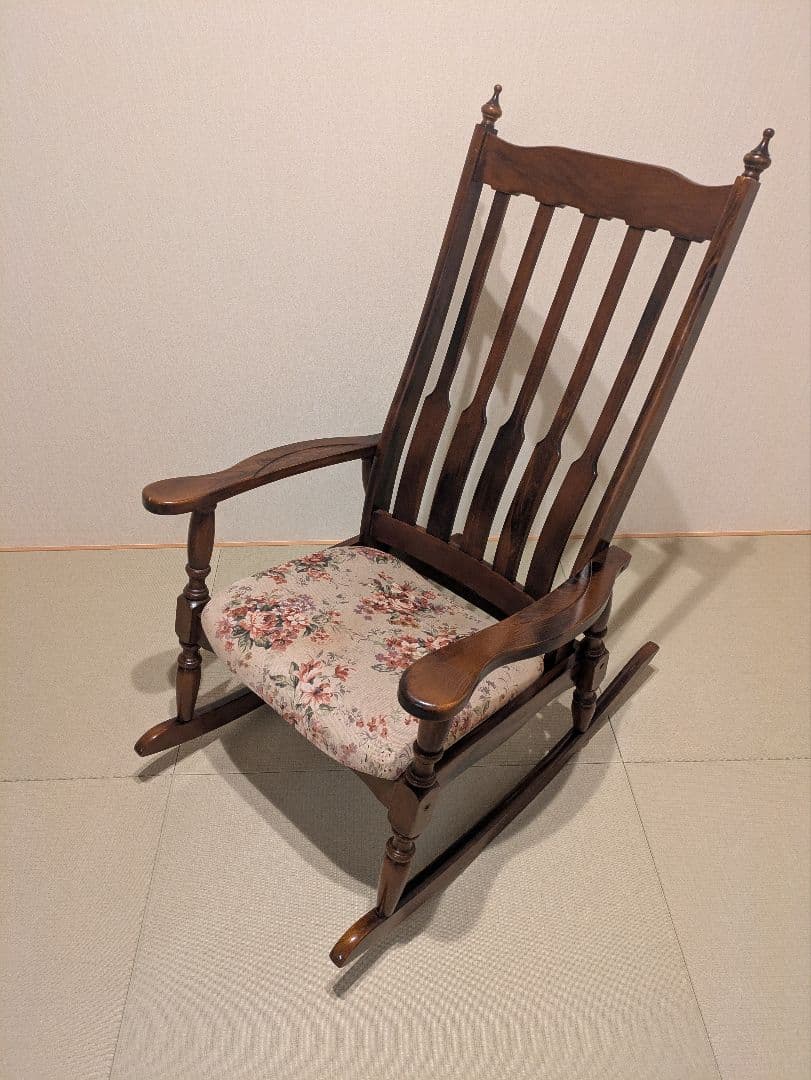 木製 ロッキングチェア アンティーク調 花柄クッション付き　ゆったりサイズ