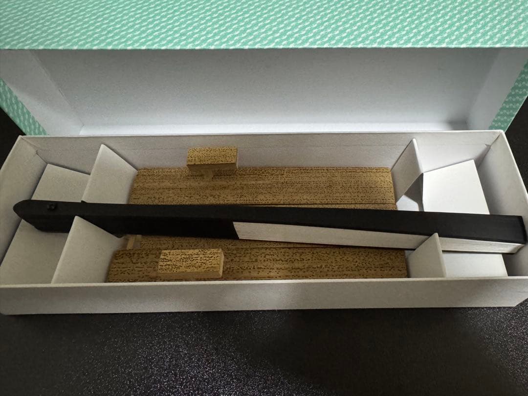 飾扇　名古屋城/カキツバタ(9.5寸)