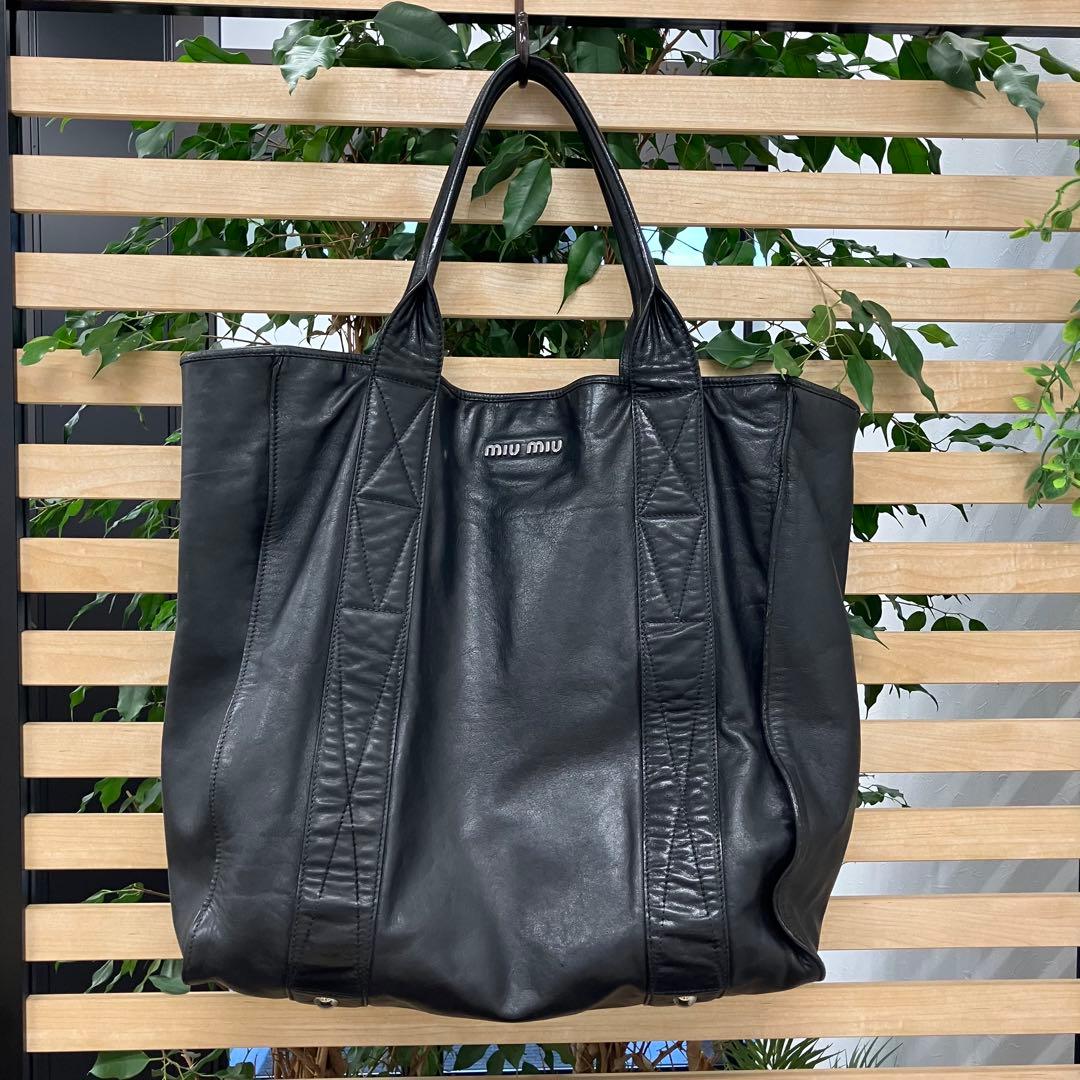 MIU MIU ブラック トートバッグ