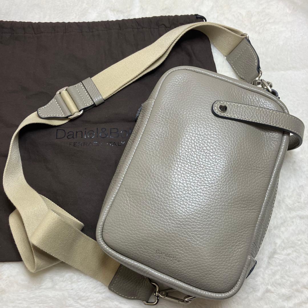 美品✨24AW ダニエルアンドボブ ボディバッグ クラッチ ACCOPIATO