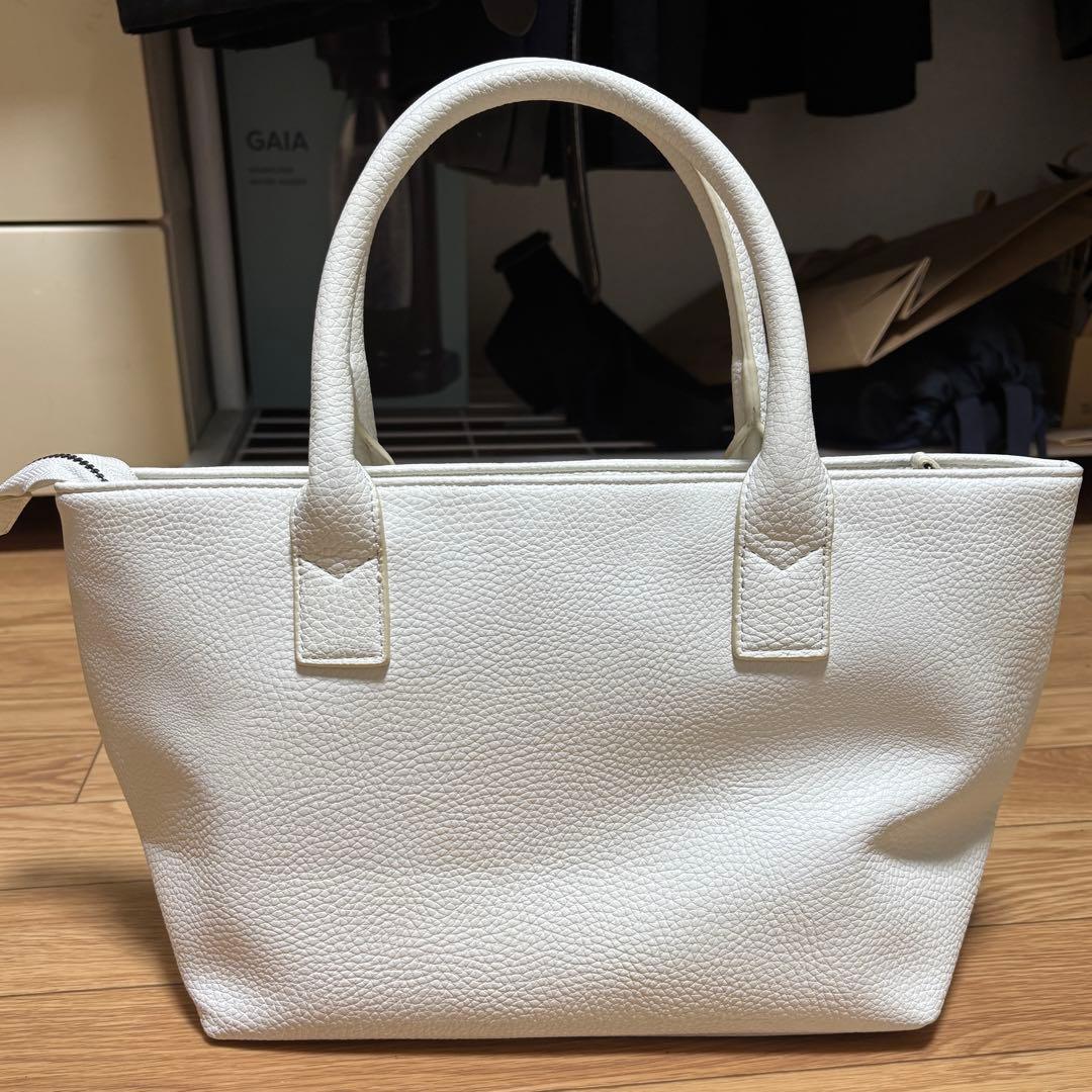 off-white オフホワイト　バック