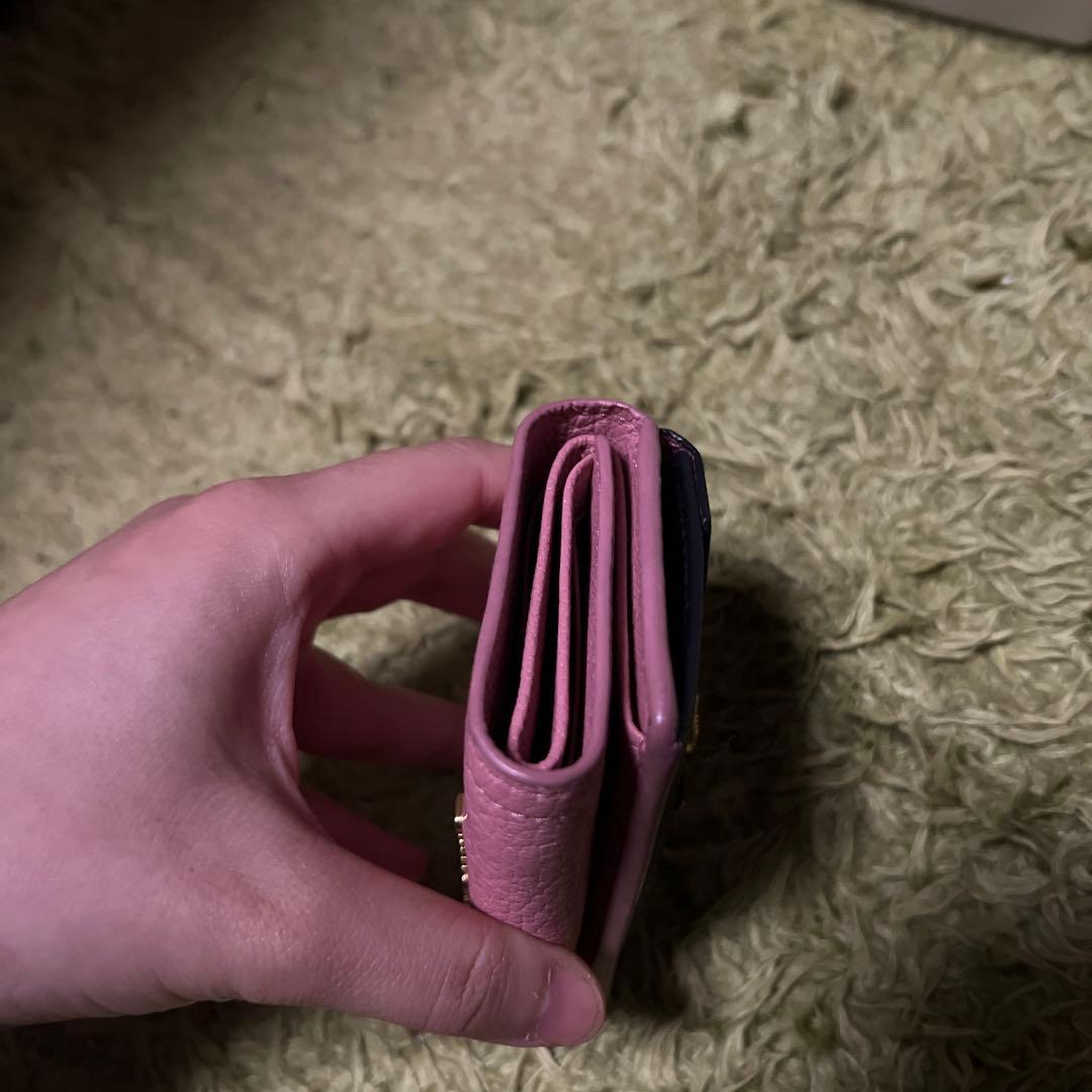 MIU MIU 三つ折り財布 ピンク 黒