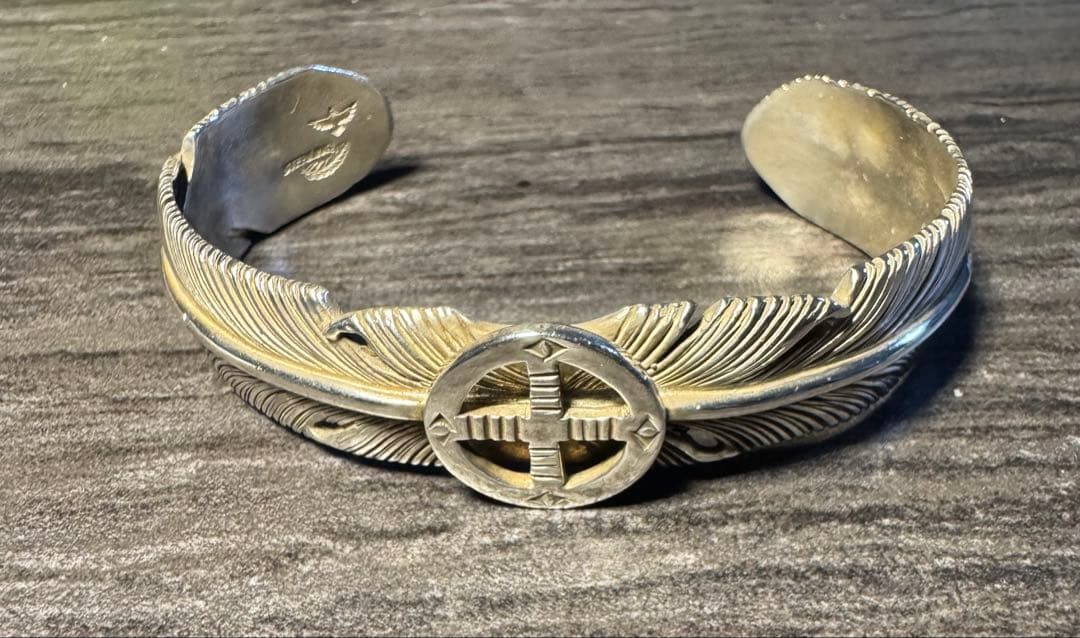 インディアンジュエリー　イーグル・ホイールバングル