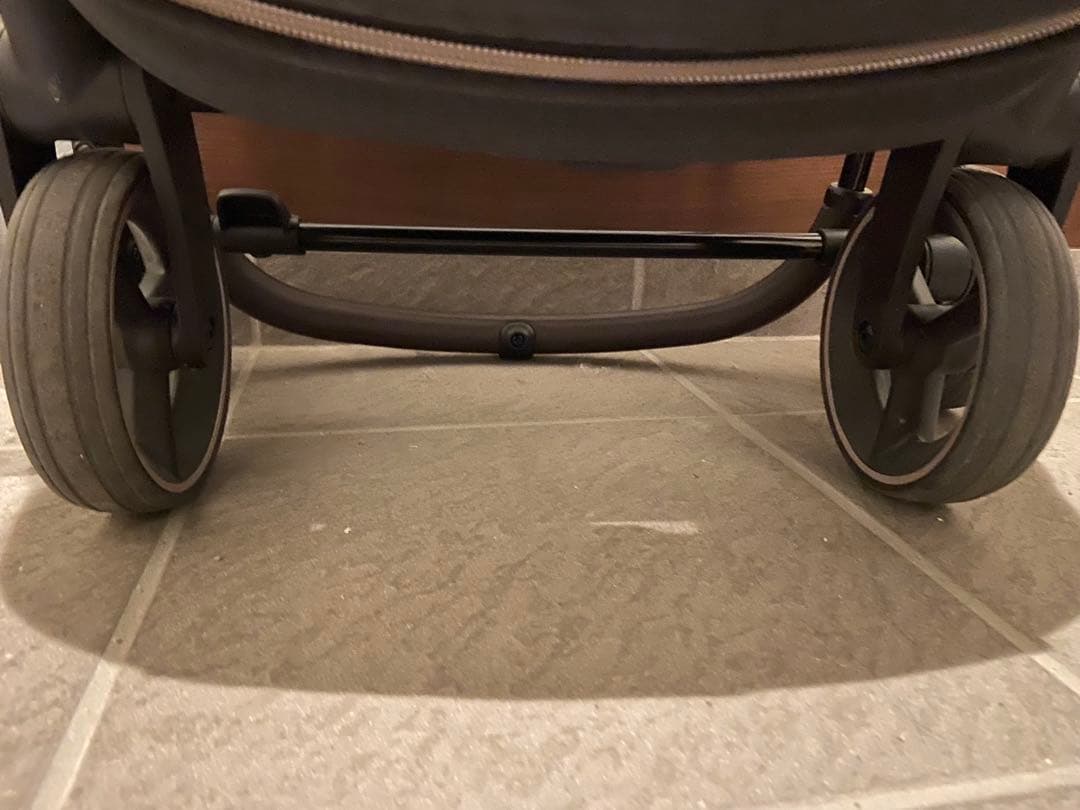 nuna IXXA riveted ヌナ　イクサ　ベビーカー