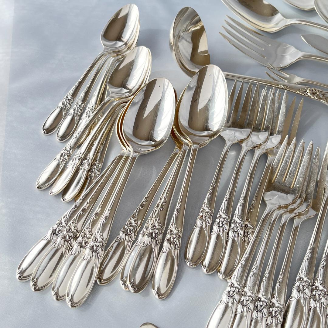 【White Orchid】 ディナーセット 8名用55本 サーバー付