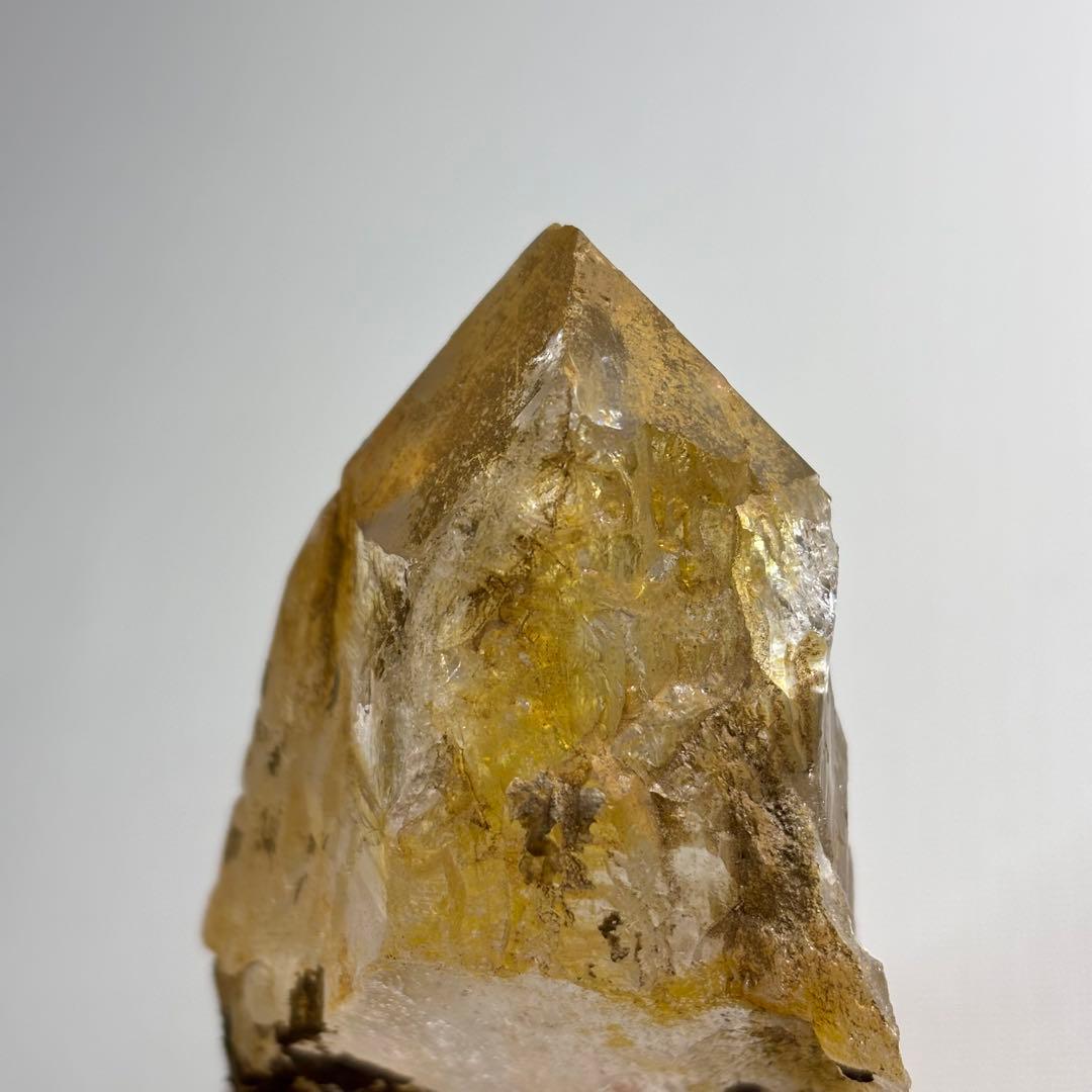 ヒマラヤ パキスタン ギルギット産 水晶 ゴールデンヒーラー 原石 170g