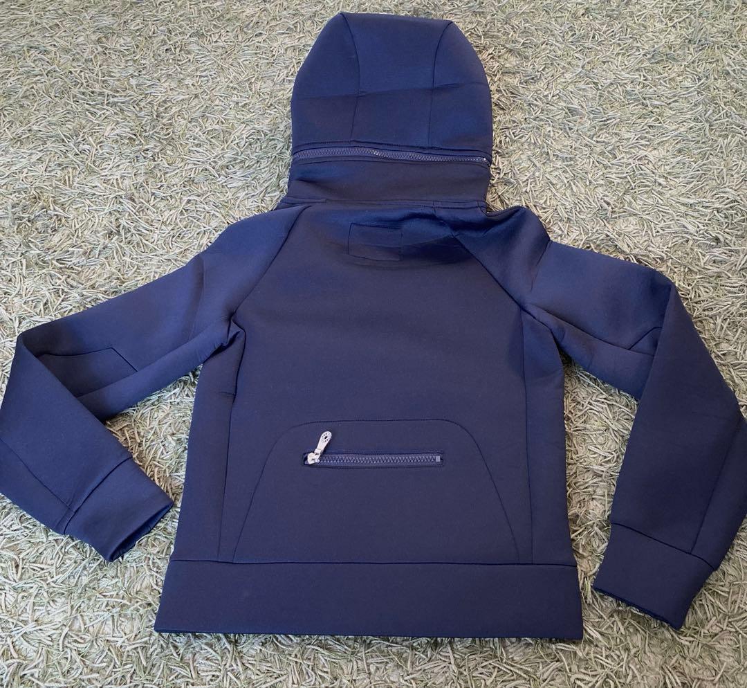 未使用品　ムータマリン　ダンボール生地パーカー