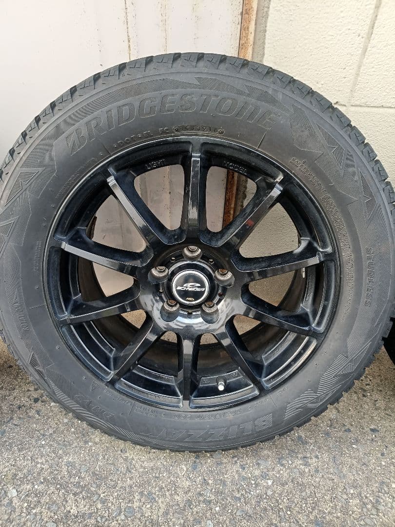 最終値下げ【送料込み】225/60R17スタッドレスBLIZZAK DM-V2①