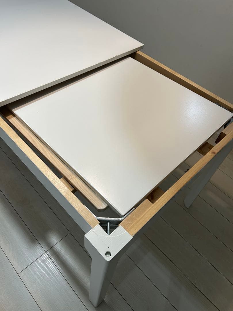 送料込み！IKEA ダイニングテーブル 伸長式 120/180x75 cm 白
